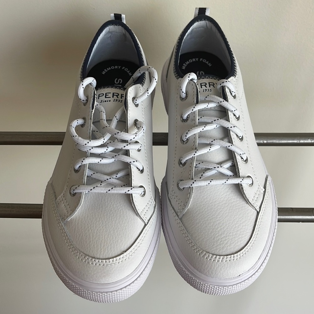 Sperry Kids White Tennis Shoes size 2 NWOT